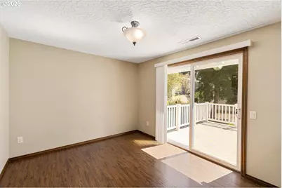 9301 NE Pinecreek St, Vancouver, WA 98664 - Photo 16