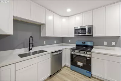 14062 SE Foster Rd, Portland, OR 97236 - Photo 10