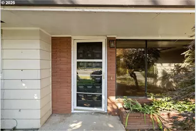 1303 NE Cornell Rd, Hillsboro, OR 97124 - Photo 10