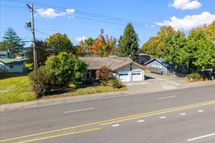 1303 NE Cornell Rd, Hillsboro, OR 97124 - Photo 2