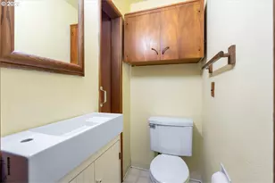 1303 NE Cornell Rd, Hillsboro, OR 97124 - Photo 32