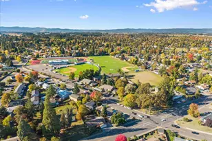 1303 NE Cornell Rd, Hillsboro, OR 97124 - Photo 44