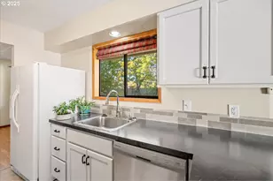 1303 NE Cornell Rd, Hillsboro, OR 97124 - Photo 20