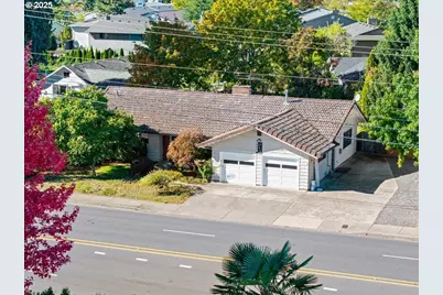 1303 NE Cornell Rd, Hillsboro, OR 97124 - Photo 4