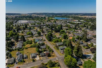 895 Elma Ave SE, Salem, OR 97317 - Photo 32