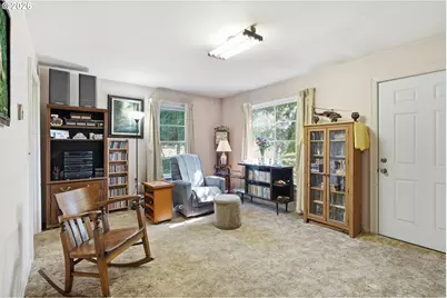 895 Elma Ave SE, Salem, OR 97317 - Photo 4
