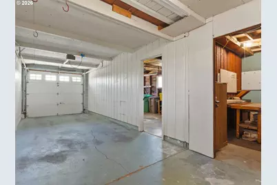 2637 NE 138th Pl, Portland, OR 97230 - Photo 28