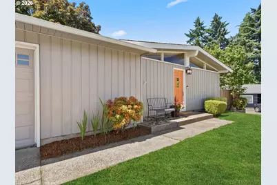 2637 NE 138th Pl, Portland, OR 97230 - Photo 2