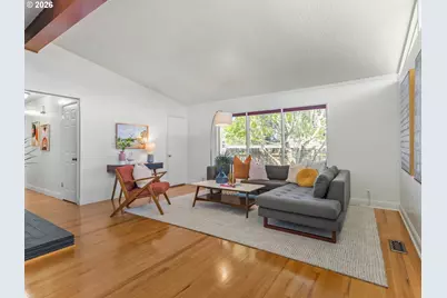 2637 NE 138th Pl, Portland, OR 97230 - Photo 4