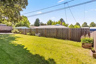 2637 NE 138th Pl, Portland, OR 97230 - Photo 36