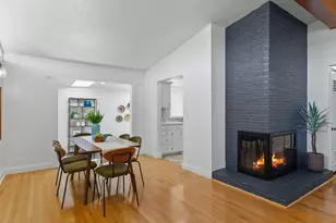 2637 NE 138th Pl, Portland, OR 97230 - Photo 8