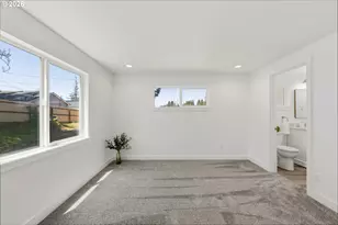 950 Exchange St, North Bend, OR 97459 - Photo 24