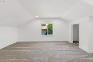 950 Exchange St, North Bend, OR 97459 - Photo 42