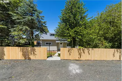950 Exchange St, North Bend, OR 97459 - Photo 10