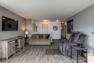 415 W D St, Rainier, OR 97048 - Photo 8