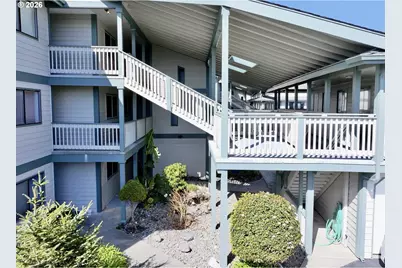 1303 Moore St #102, Brookings, OR 97415 - Photo 4