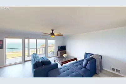 1303 Moore St #102, Brookings, OR 97415 - Photo 6