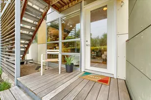 1310 SE 14th Ave, Portland, OR 97214 - Photo 2