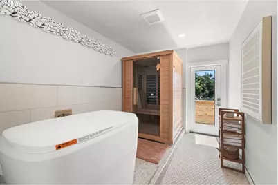 2528 SW Coral Ave, Lincoln City, OR 97367 - Photo 18