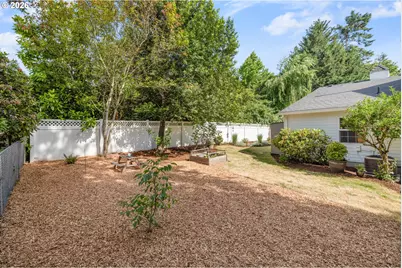 4629 SW Carson St, Portland, OR 97219 - Photo 36
