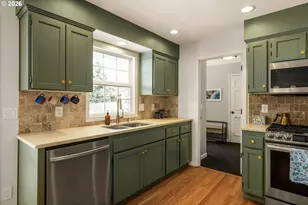4629 SW Carson St, Portland, OR 97219 - Photo 16