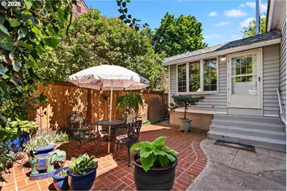 1703 1st St, La Grande, OR 97850 - Photo 4