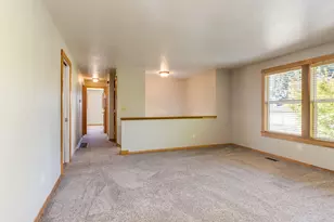 17118 SE Bush St, Portland, OR 97236 - Photo 14