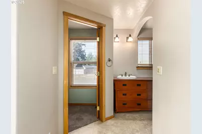 17118 SE Bush St, Portland, OR 97236 - Photo 24