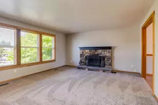 17118 SE Bush St, Portland, OR 97236 - Photo 10