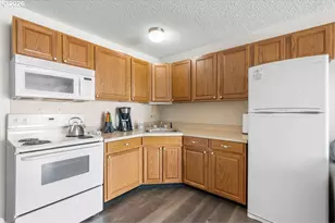 1415 NW 31st Pl, Lincoln City, OR 97367 - Photo 12