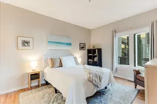 724 NW Westover Cir, Portland, OR 97210 - Photo 16