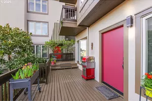 724 NW Westover Cir, Portland, OR 97210 - Photo 28
