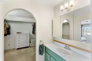 217 W 8th St, The Dalles, OR 97058 - Photo 28