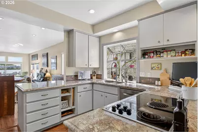 6903 SE Riverside Dr #6, Vancouver, WA 98664 - Photo 14