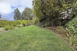 8109 SW 6th Ave, Portland, OR 97219 - Photo 36