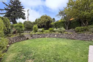 8109 SW 6th Ave, Portland, OR 97219 - Photo 32