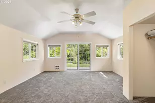 4081 NE Douglas Ave, Roseburg, OR 97470 - Photo 22