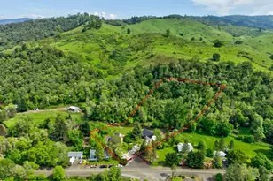 4081 NE Douglas Ave, Roseburg, OR 97470 - Photo 46