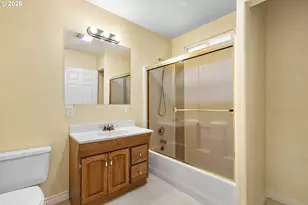 4081 NE Douglas Ave, Roseburg, OR 97470 - Photo 24