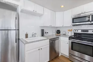 563/565 SW 4th St, Newport, OR 97365 - Photo 38