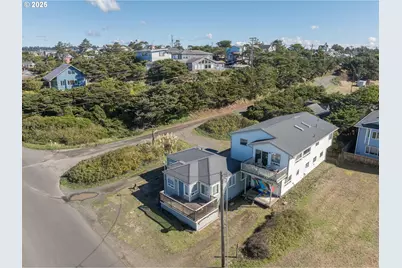 563/565 SW 4th St, Newport, OR 97365 - Photo 2