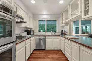 2618 Orchard Hill Pl, Lake Oswego, OR 97035 - Photo 8