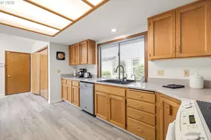 15724 NE Knott St, Portland, OR 97230 - Photo 20