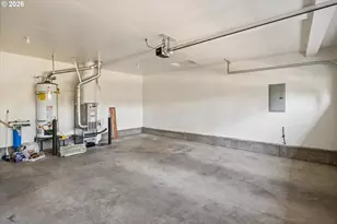 6318 NE Hassalo St, Portland, OR 97213 - Photo 34
