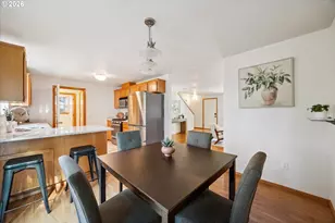 6318 NE Hassalo St, Portland, OR 97213 - Photo 12