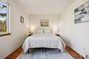 6318 NE Hassalo St, Portland, OR 97213 - Photo 26