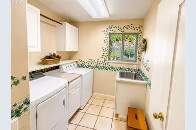 15425 Museum, Brookings, OR 97415 - Photo 28
