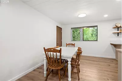708 Eaton Ct, Castle Rock, WA 98611 - Photo 10