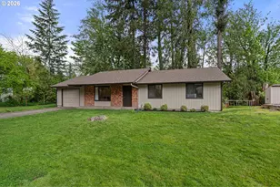 708 Eaton Ct, Castle Rock, WA 98611 - Photo 2