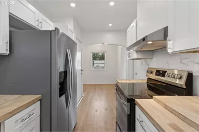 6907 N Maryland Ave, Portland, OR 97217 - Photo 16
